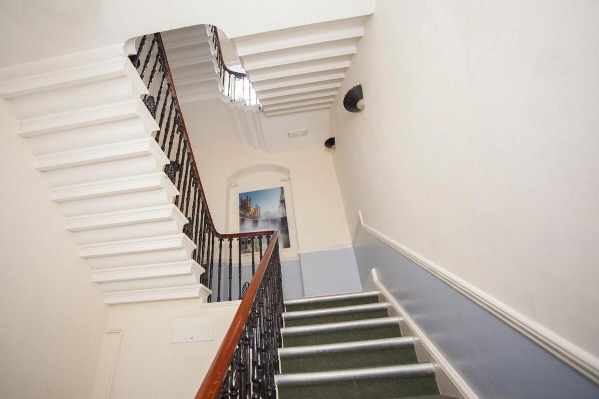 Stylish City Centre Apartment - Bath Exterior foto